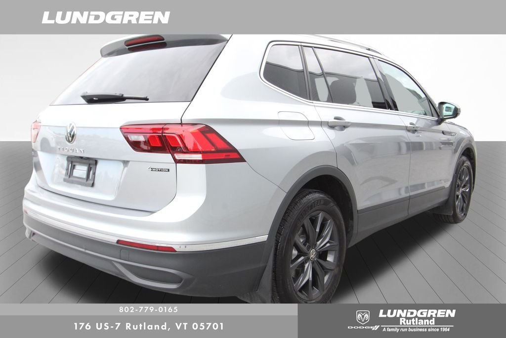 Used 2024 Gray Volkswagen 2.0T SE image 3