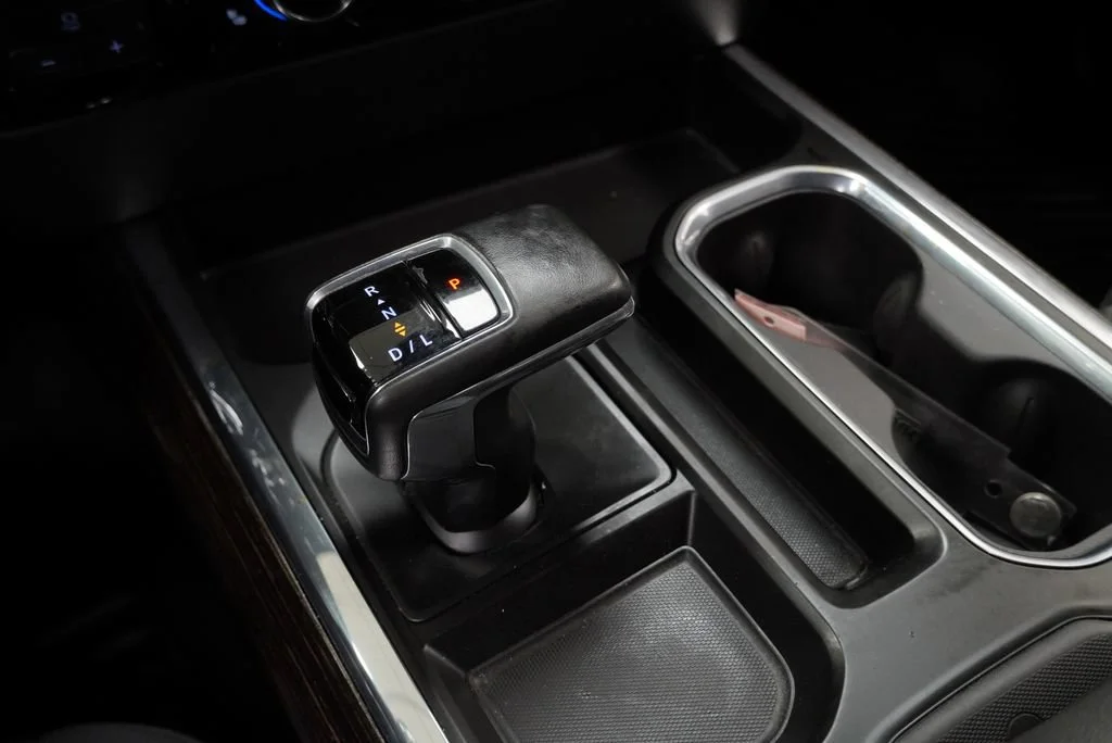 Used 2023 Onyx Black GMC Elevation image 20