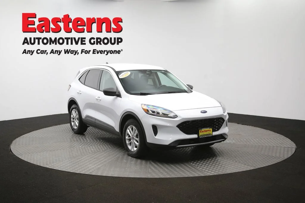 Used 2022 White Ford SE image 50