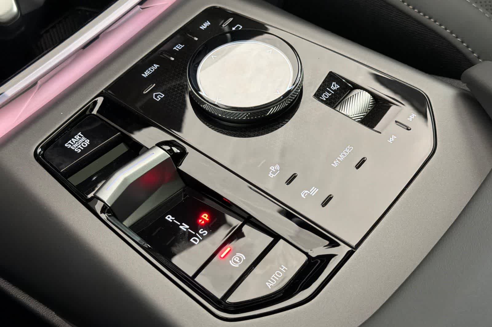 New 2026 Alpine White BMW 30 xDrive image 22