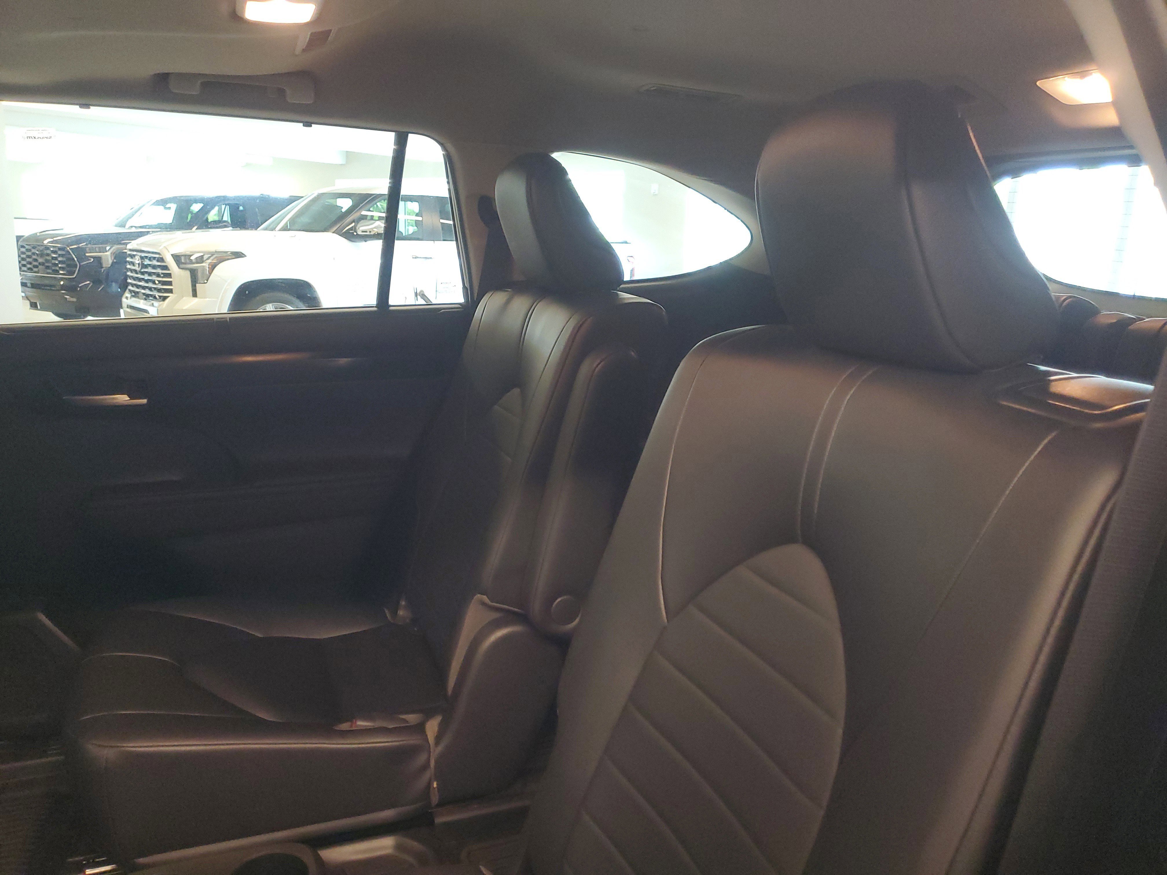 Used 2023 Blueprint Toyota XLE image 13