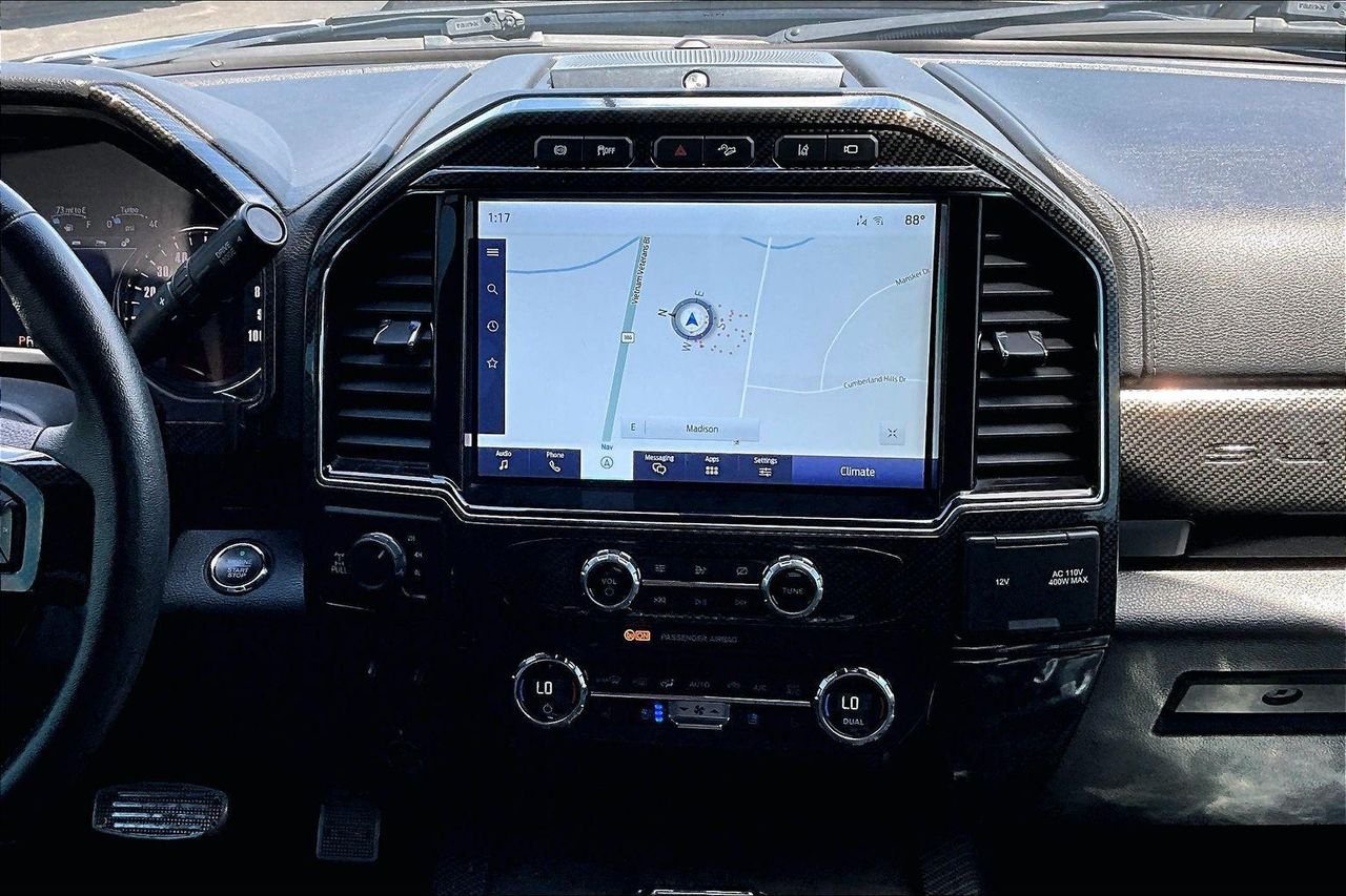 Used 2022 AGATE BLACK Ford LARIAT image 13