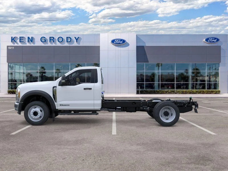 New 2026 Oxford White Ford XL image 4