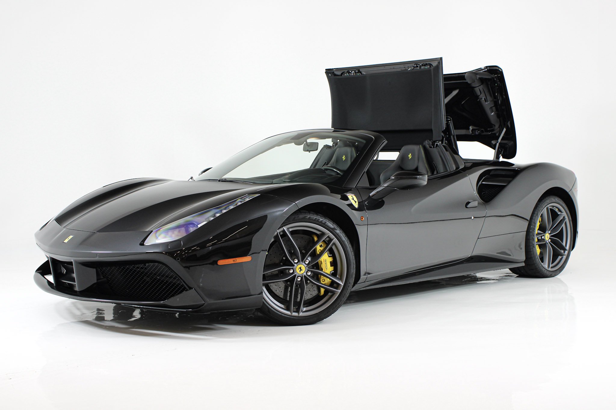 Used 2017 Black Ferrari  image 64