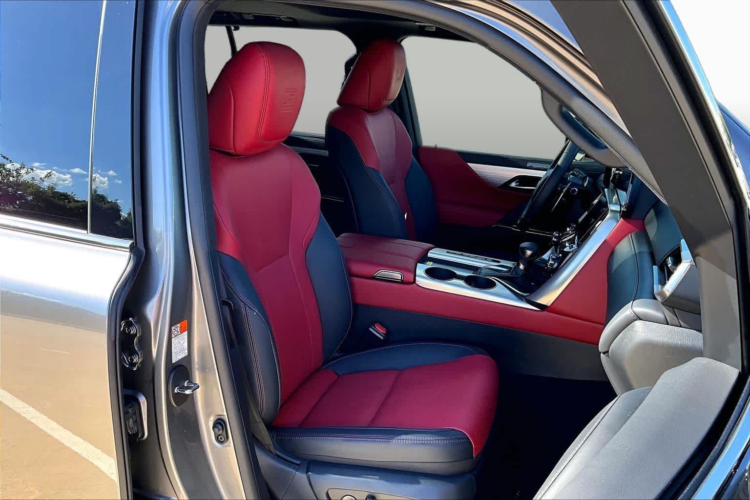 Used 2026 Manganese Luster Lexus F SPORT Handling image 9