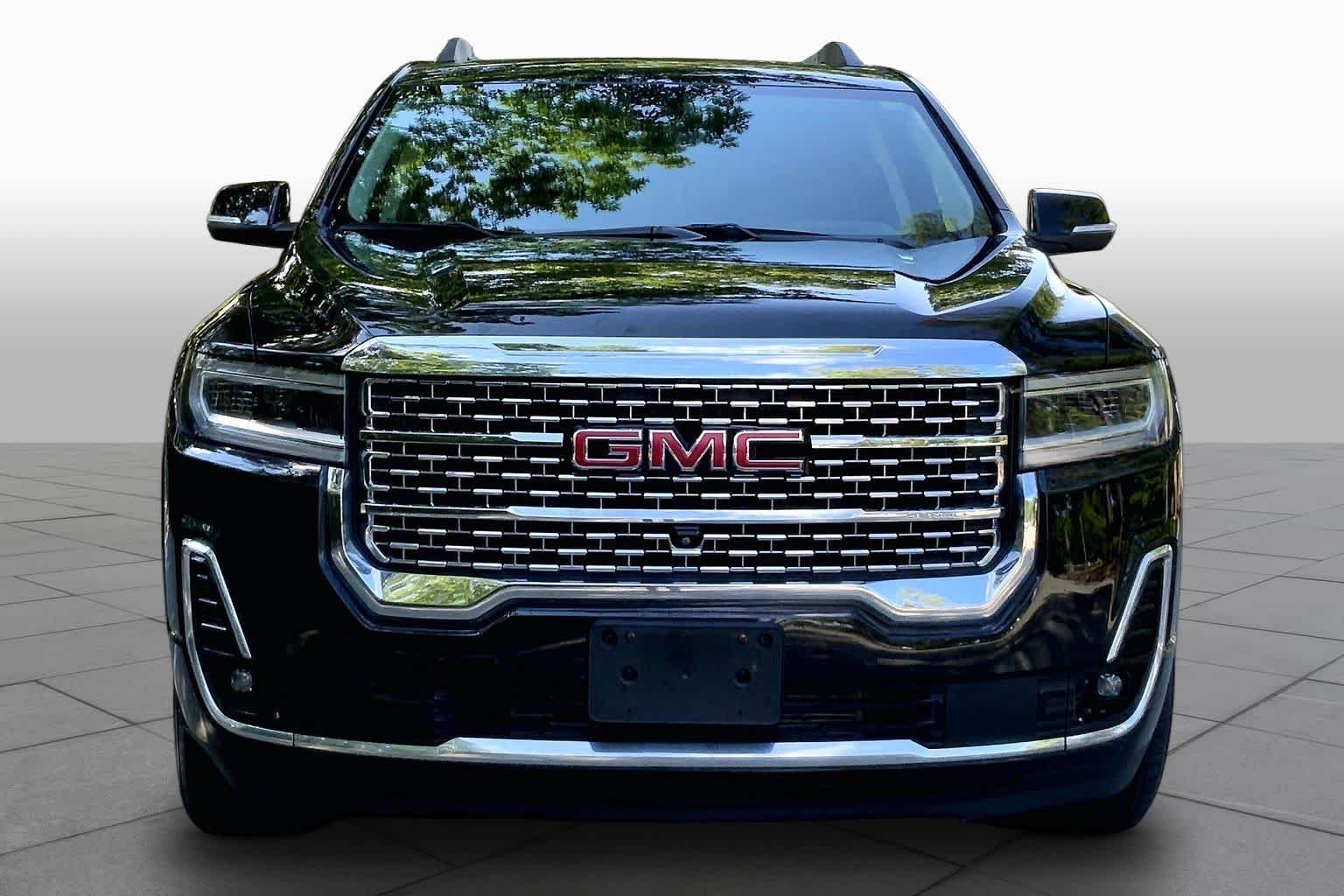 Used 2023 Ebony Twilight Metallic GMC Denali image 3