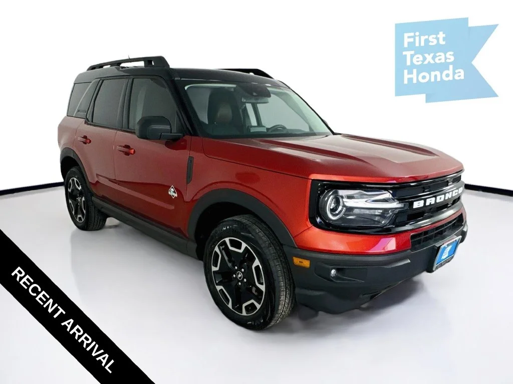 Used 2022 Chili Pepper Red Ford Outer Banks image 1