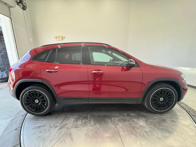Certified Used 2026 MANUFAKTUR Patagonia Red Metallic Mercedes-Benz GLA 250 image 15