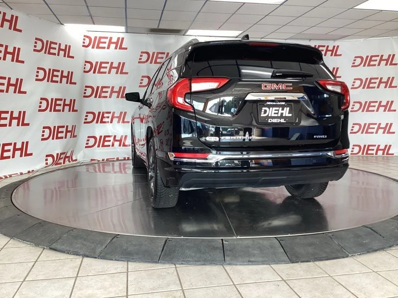 Used 2023 Black GMC Denali image 5
