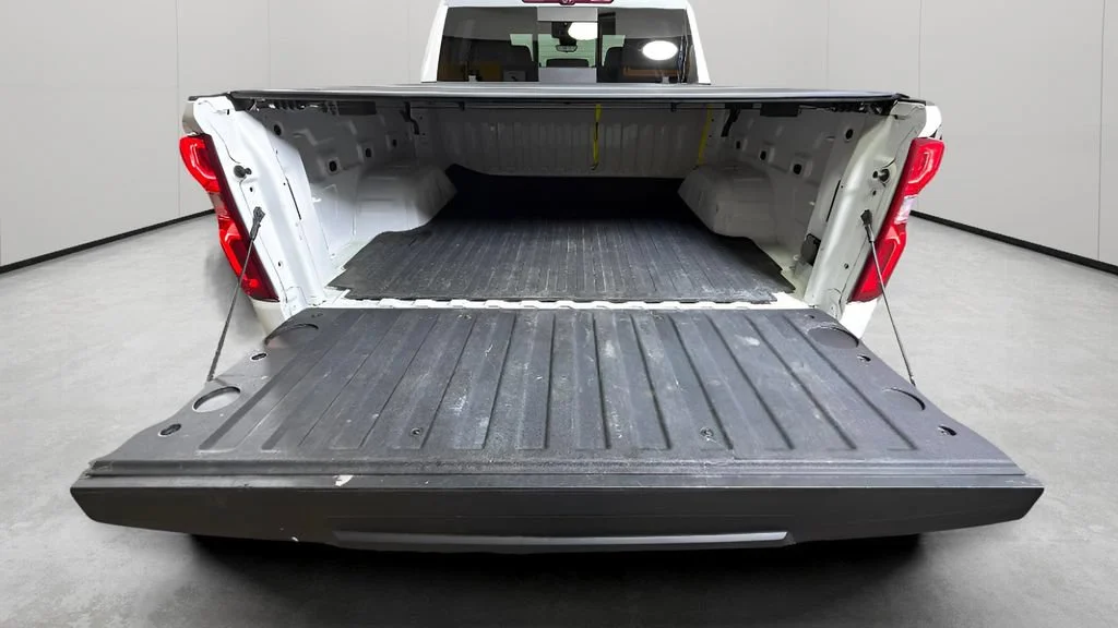 Used 2024 Summit White Chevrolet LTZ image 29
