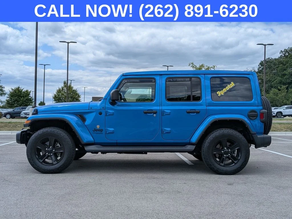 Used 2021 Blue Jeep Unlimited Sahara Altitude image 4