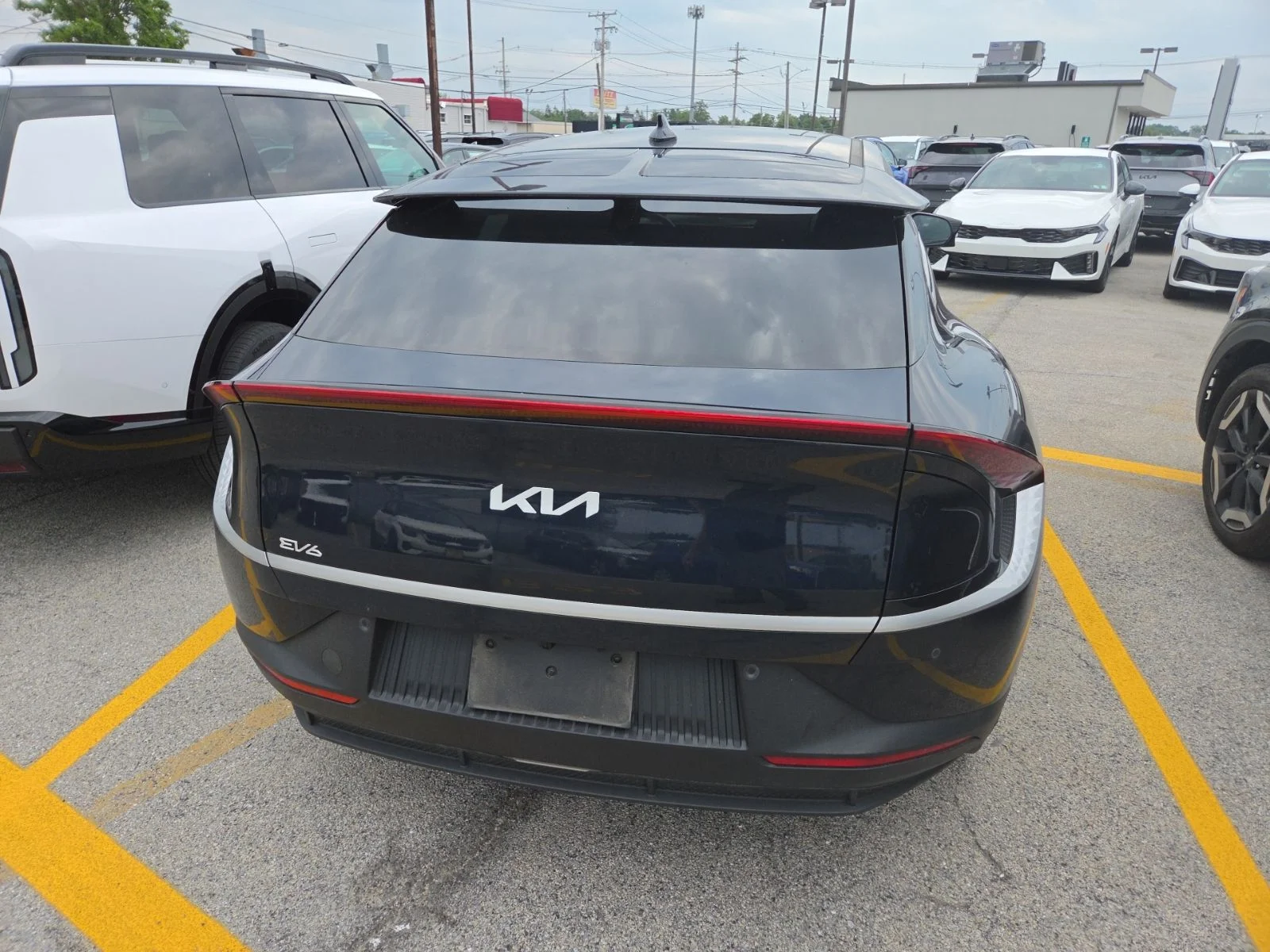 Certified Used 2024 Blue Kia Light image 6