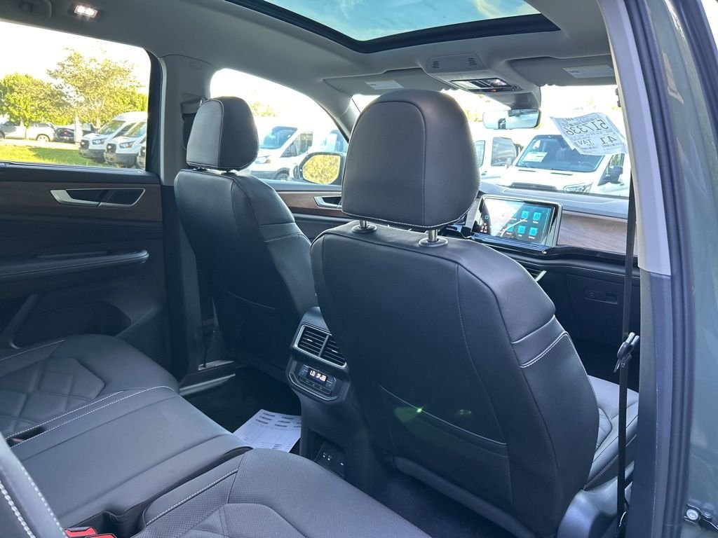 2026 Volkswagen Atlas SE w/Tech - Photo 43
