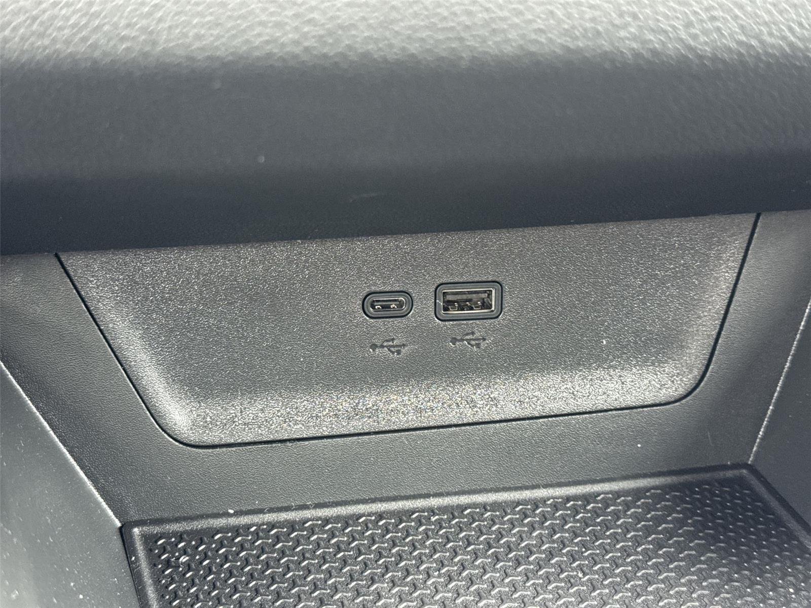 2026 Chevrolet Equinox LT - Photo 42