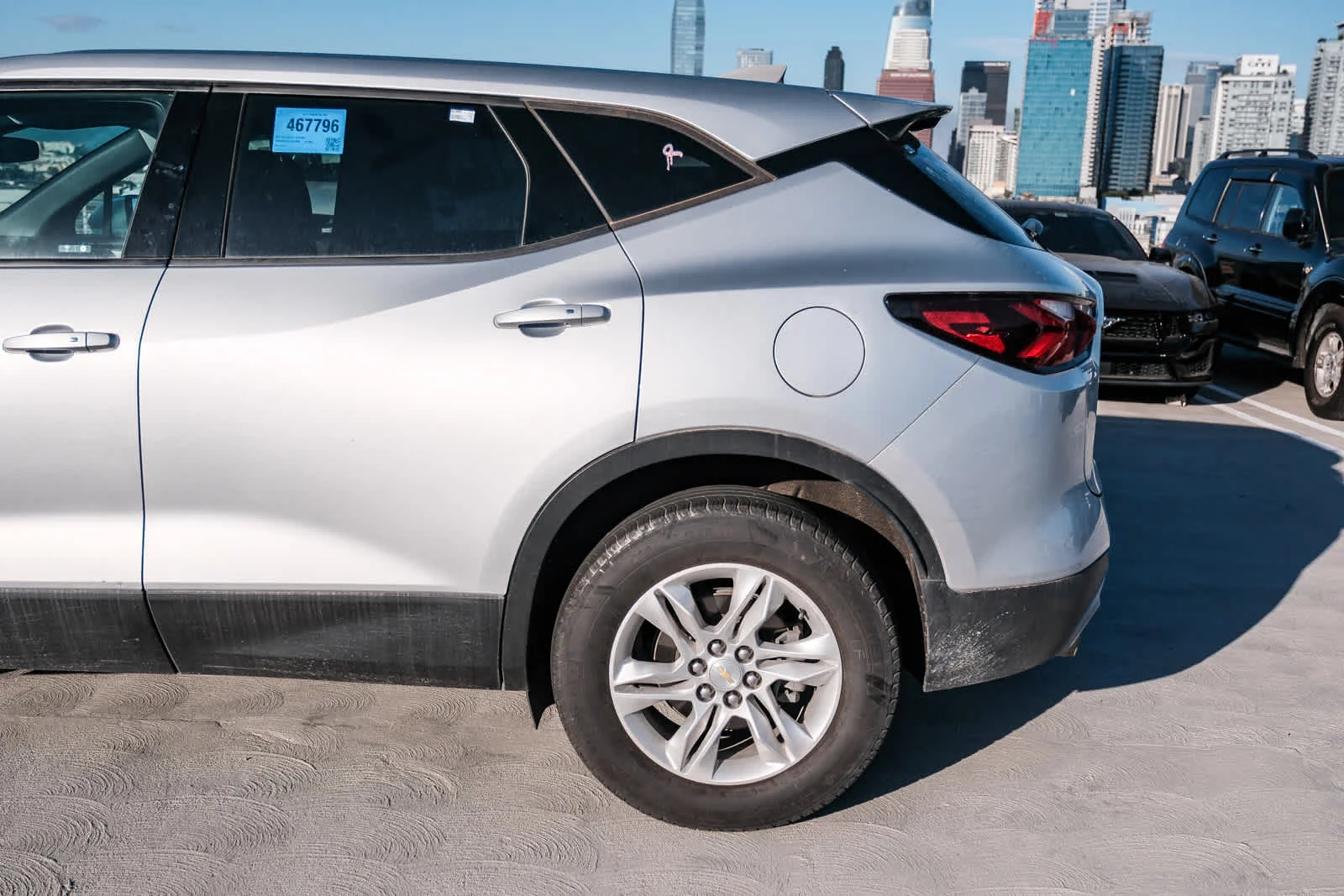 Used 2022 Silver Ice Metallic Chevrolet LT image 8