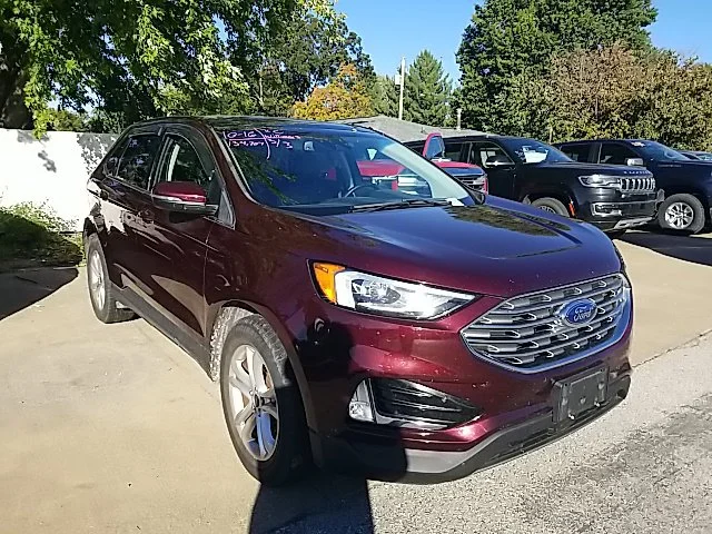 Used 2019 Red Ford SEL image 3
