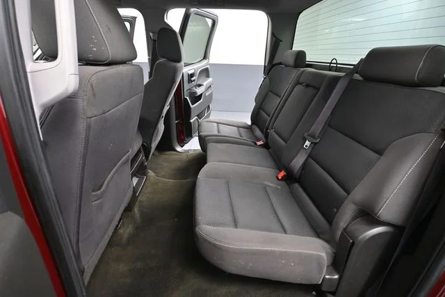 Used 2016 Red Chevrolet LT image 32