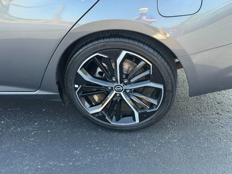 Used 2024 Gray Nissan 2.5 SR image 8