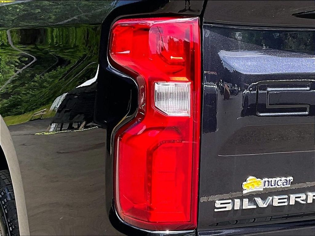 Used 2022 Gray Chevrolet LTZ image 27