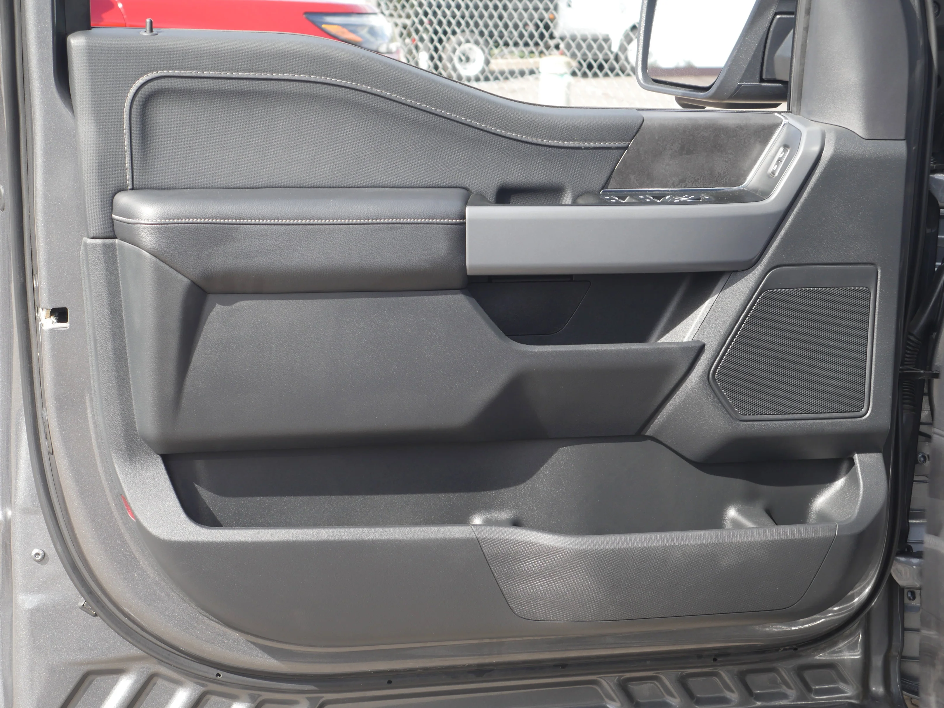 Certified Used 2025 Carbonized Gray Metallic Ford XLT image 38