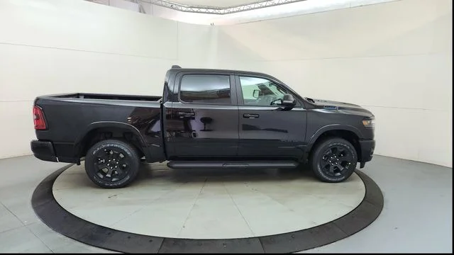 New 2026 Diamond Black Crystal Pearl-Coat Exterior Paint RAM Big Horn/Lone Star image 11