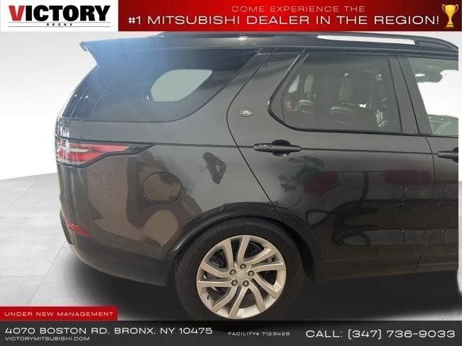 Used 2018 Gray Land Rover HSE image 10