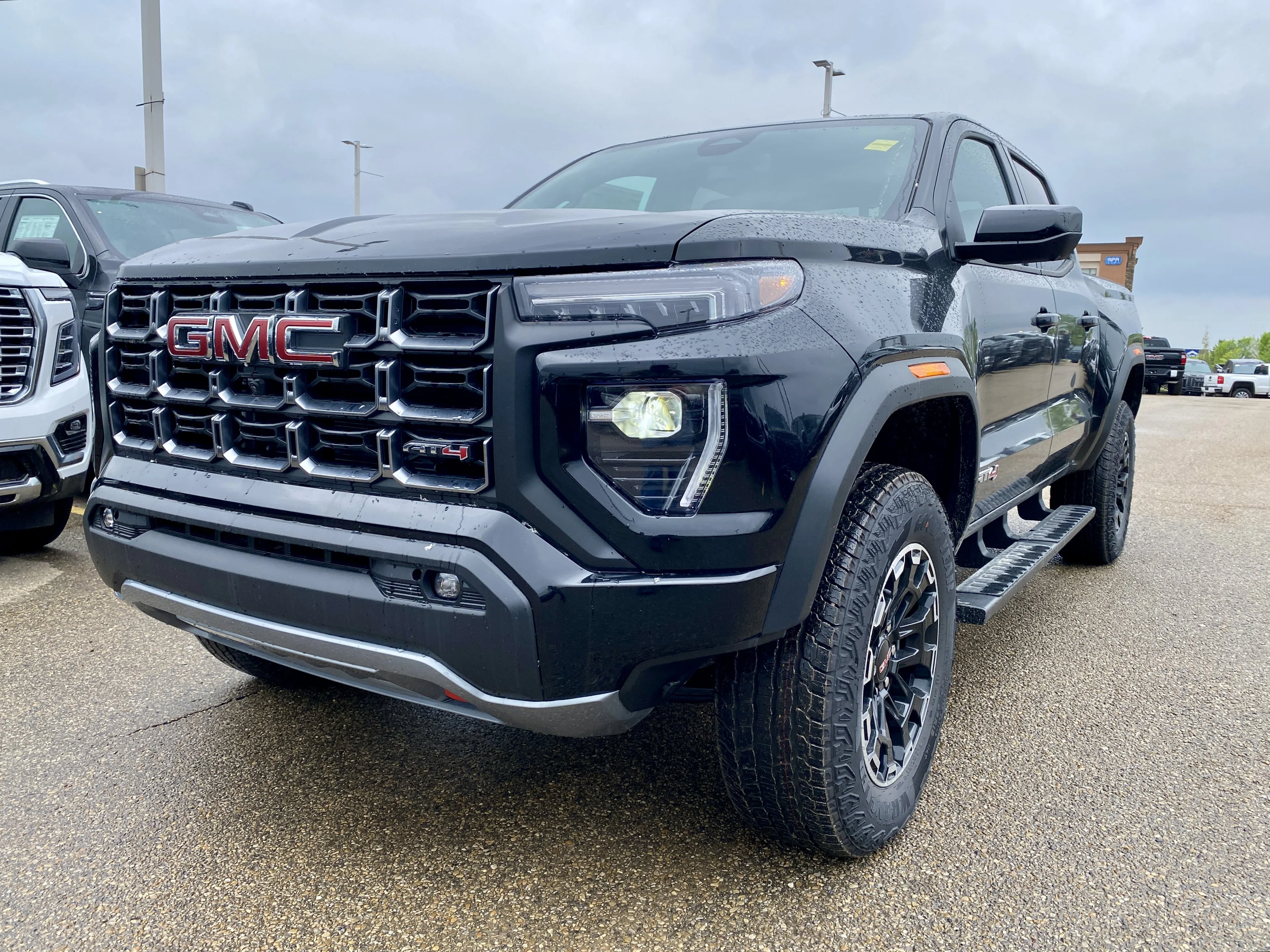 New 2026 ONYX BLACK GMC 4WD AT4 image 2