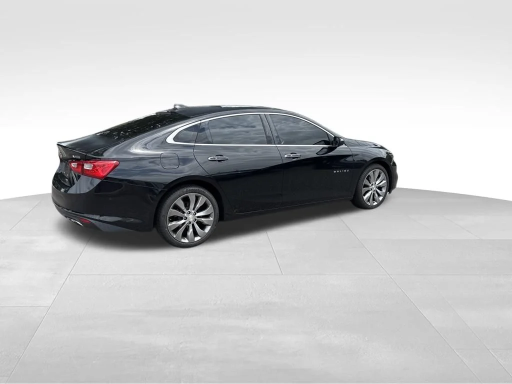 Used 2017 Black Chevrolet Premier image 7
