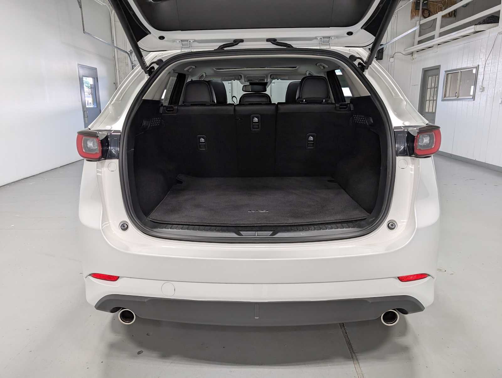 Used 2025 Rhodium White Metallic Mazda 2.5 S Preferred Package image 39