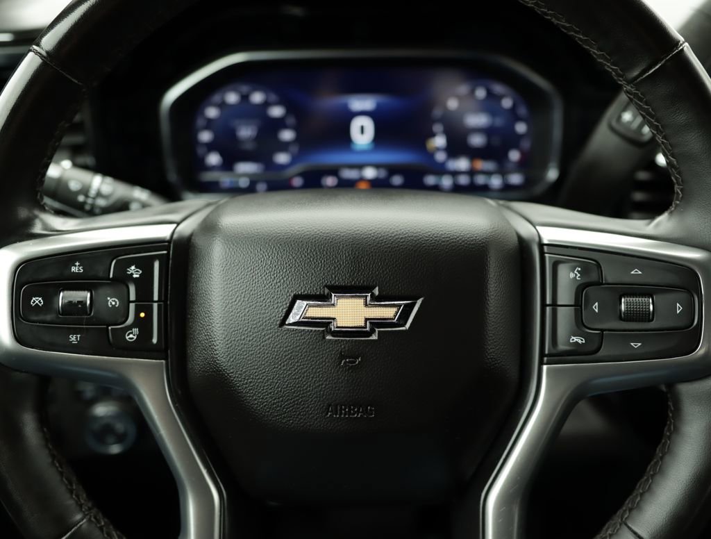 Used 2024 Summit White Chevrolet LT image 11