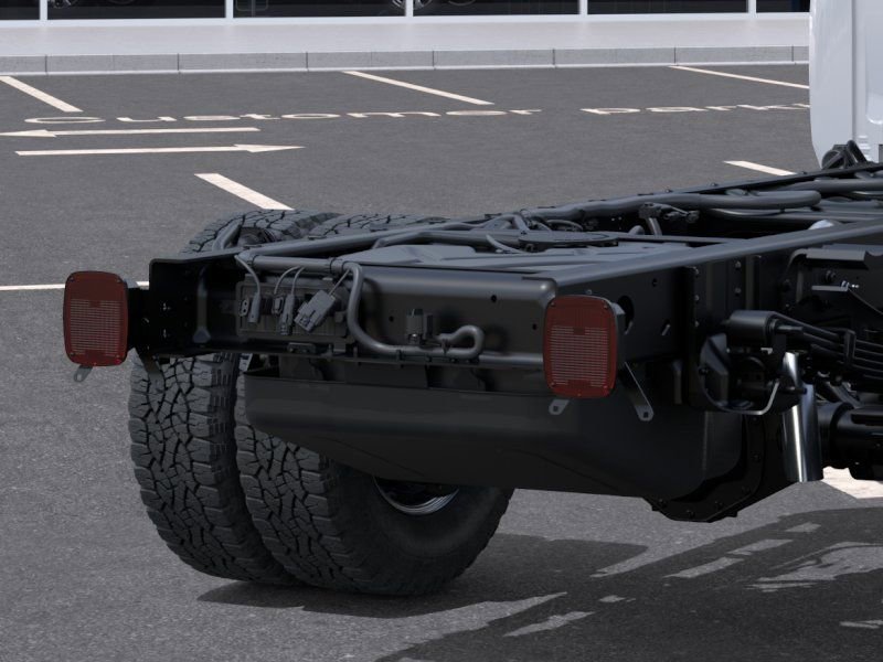 New 2025 Summit White Chevrolet Work Truck image 14