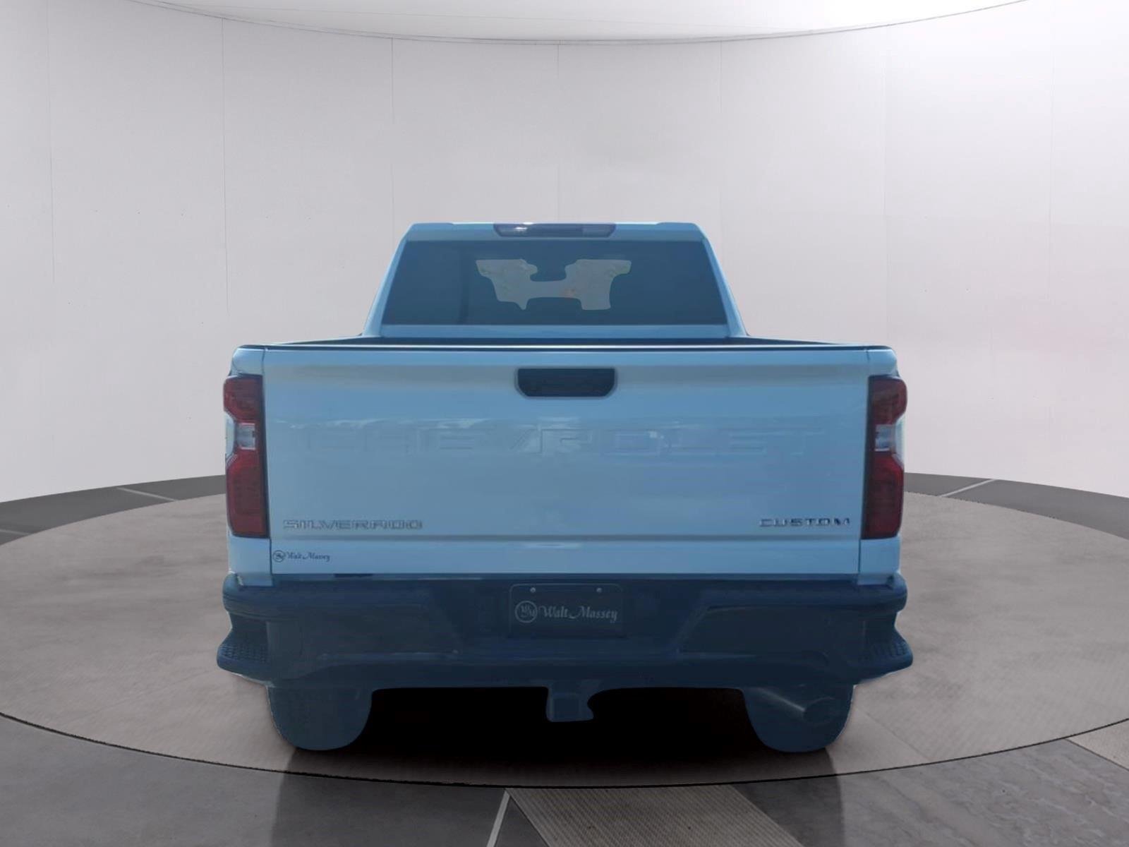 New 2026 Summit White Chevrolet Custom image 4