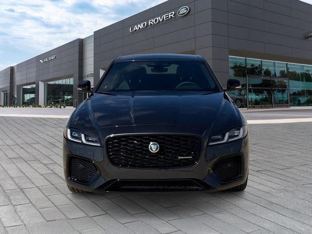 New 2024 Carpathian Grey Jaguar R-Dynamic SE image 8