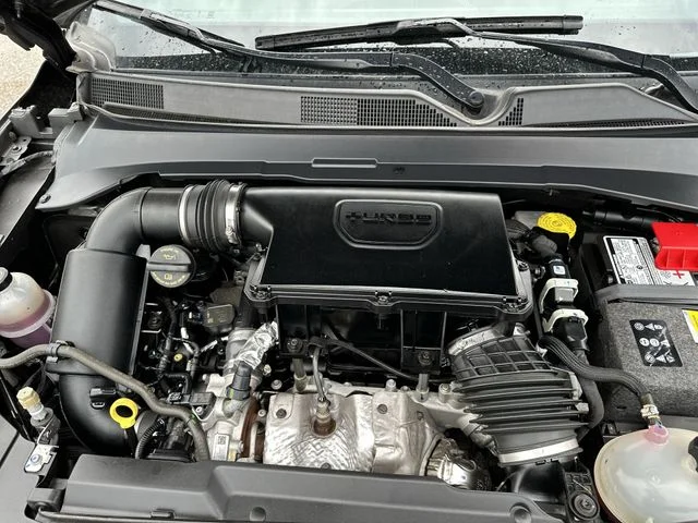 Used 2024 Metallic Jeep Limited image 19