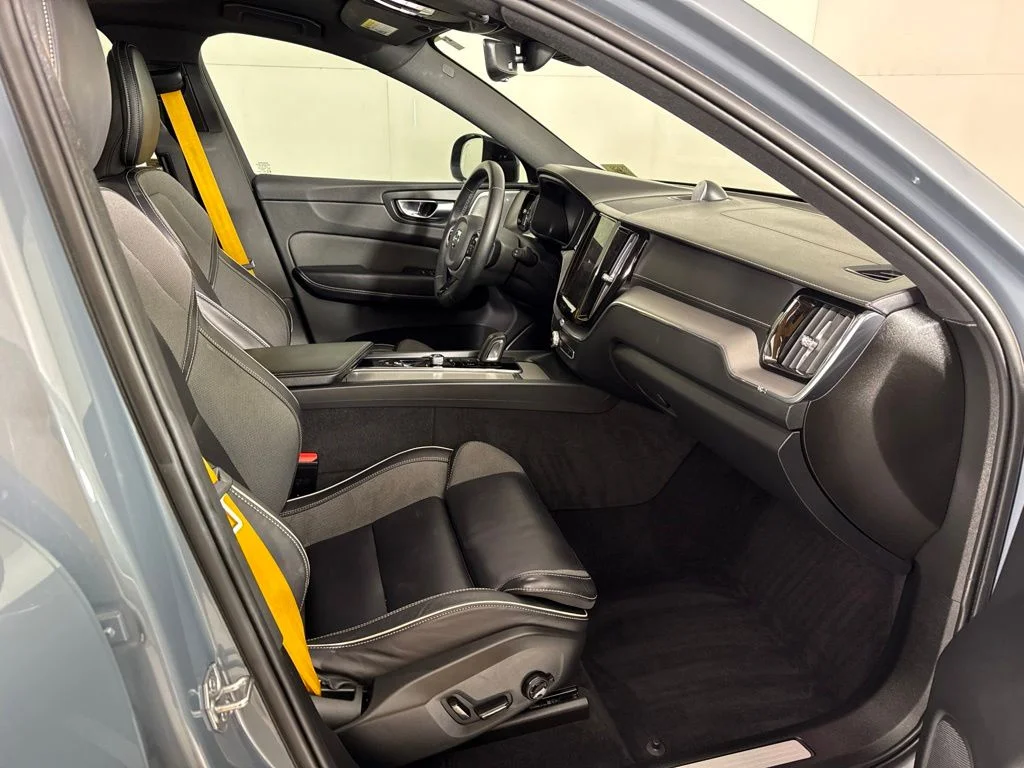 Used 2022 Gray Metallic Volvo polestar-engineered image 17