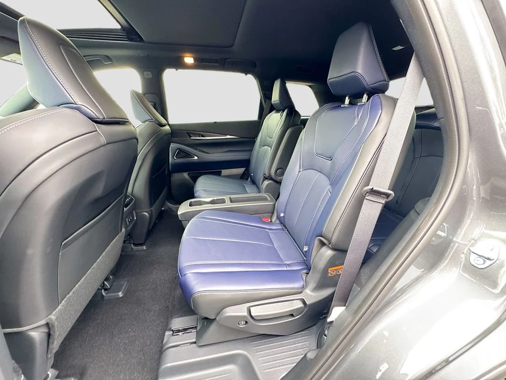 Certified Used 2026 Gray INFINITI SPORT image 27