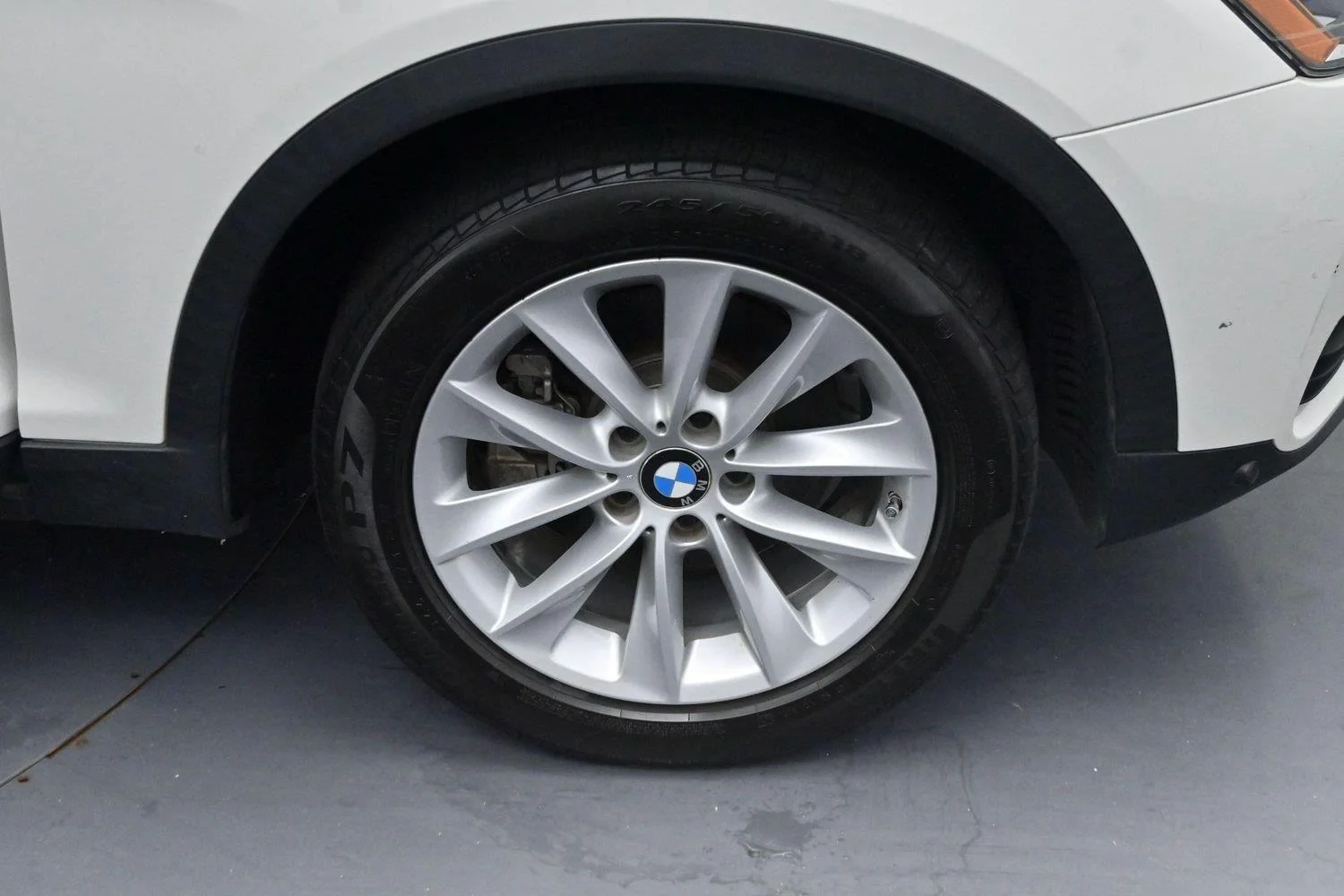 Used 2017 Alpine White BMW xDrive28i image 33