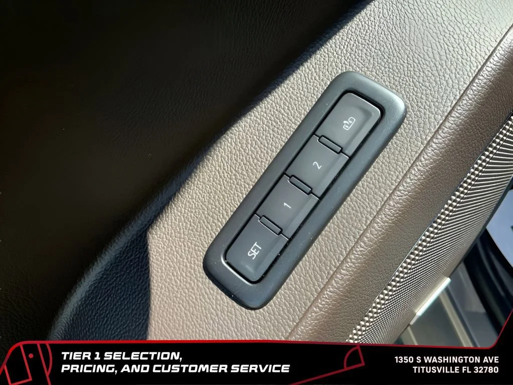 Used 2019 PEPPERDUST METALLIC GMC Denali image 29