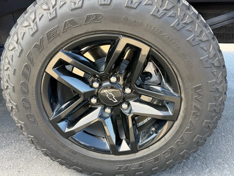 Used 2023 Summit White Chevrolet Custom image 27