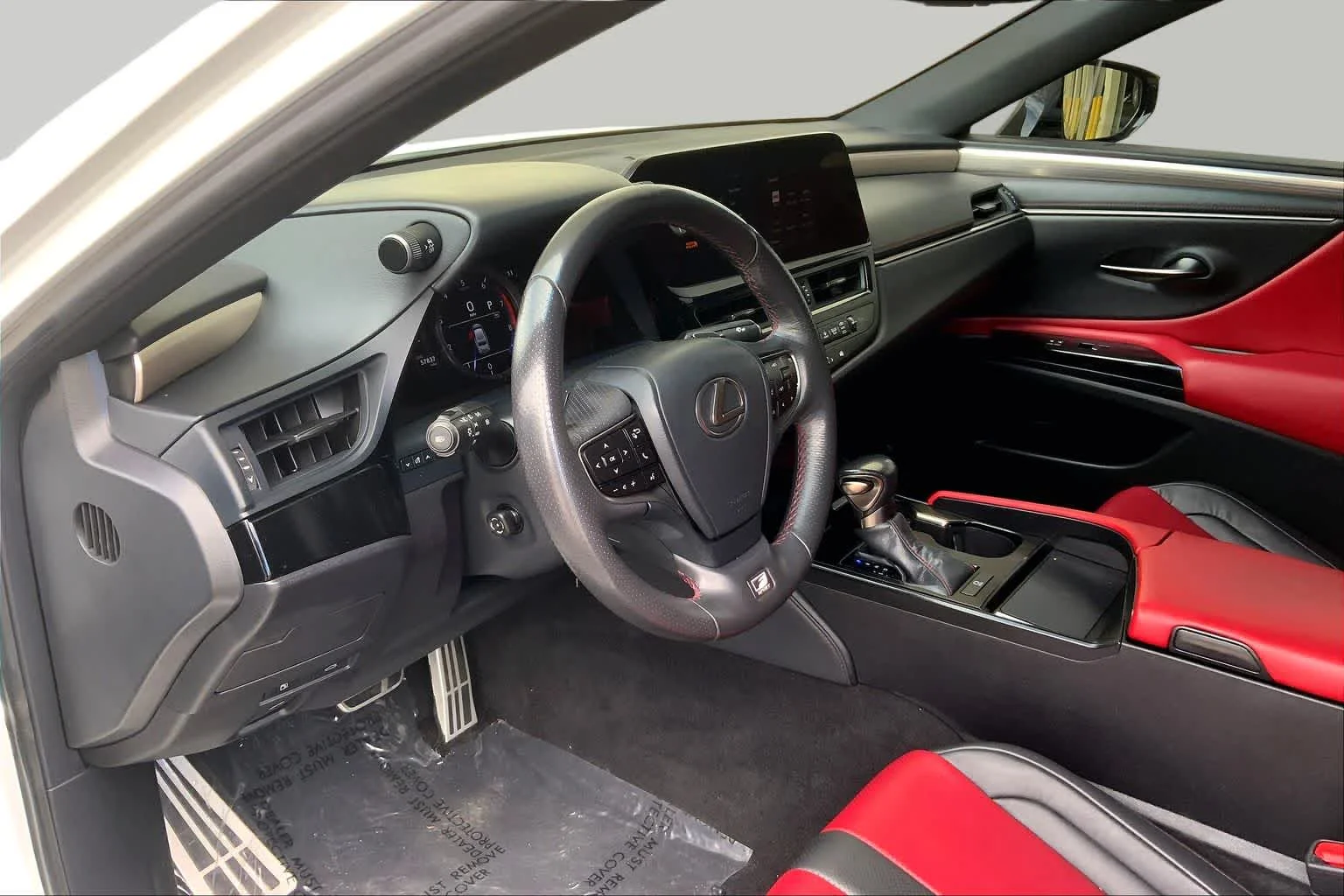 Used 2023 Ultra White Lexus F SPORT Handling image 34