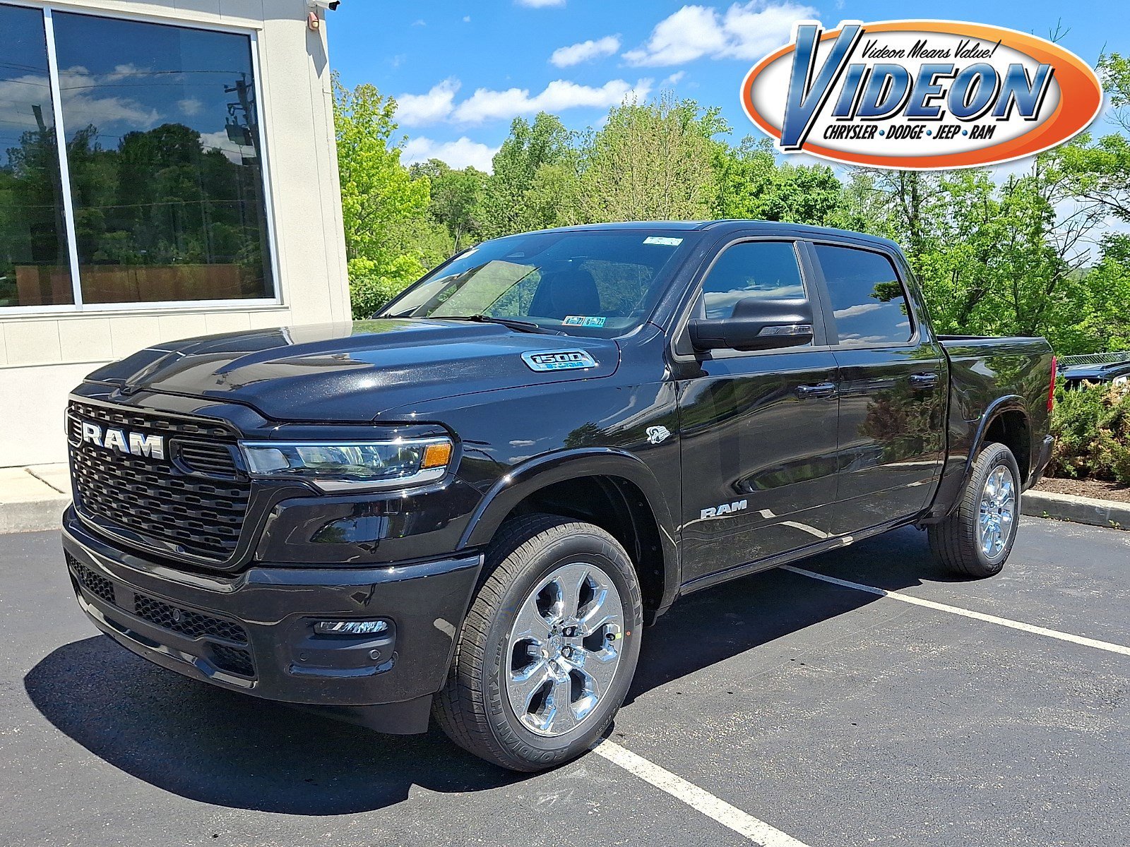 2026 RAM 1500 Big Horn/Lone Star 4x4 Crew Cab 5'7's photo
