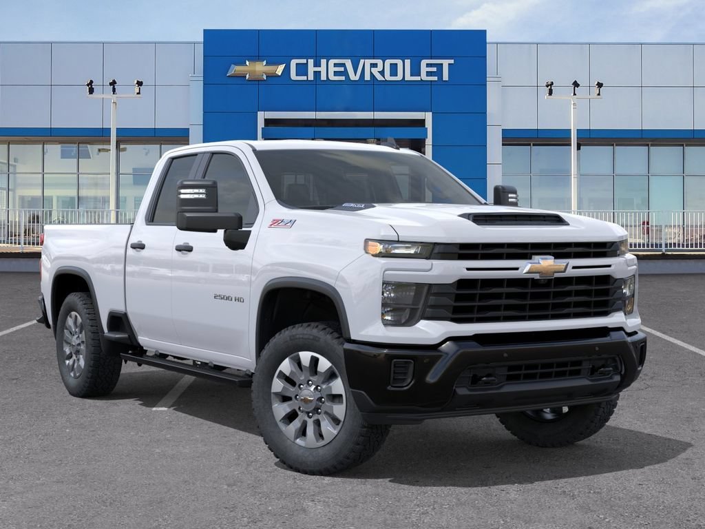 New 2026 Summit White Chevrolet Custom image 7