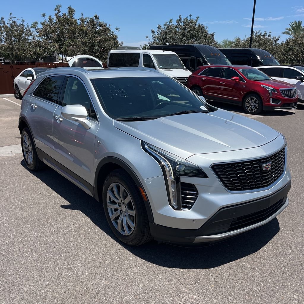 Used 2020 Radiant Silver Metallic Cadillac Premium Luxury image 4