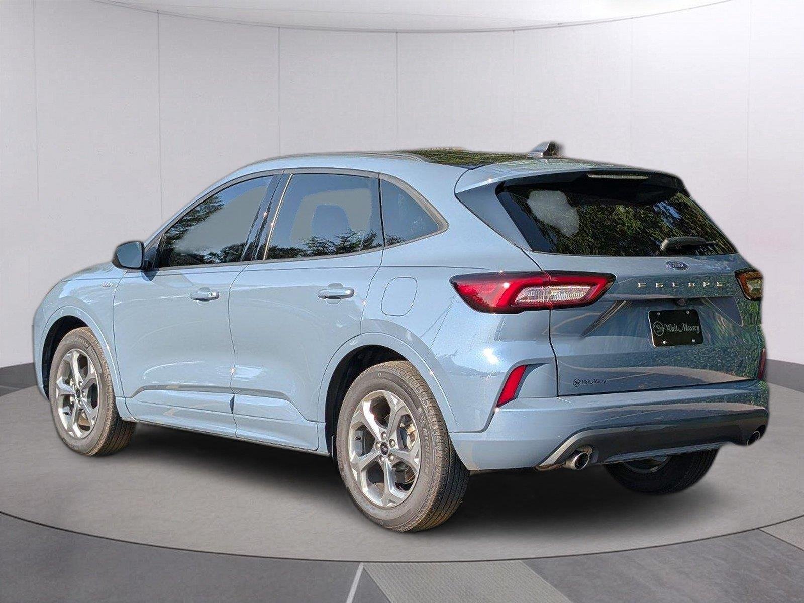 Used 2024 Vapor Blue Ford ST-Line image 3