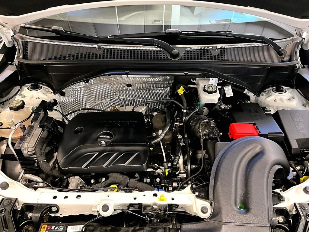Used 2023 White Chevrolet RS image 31