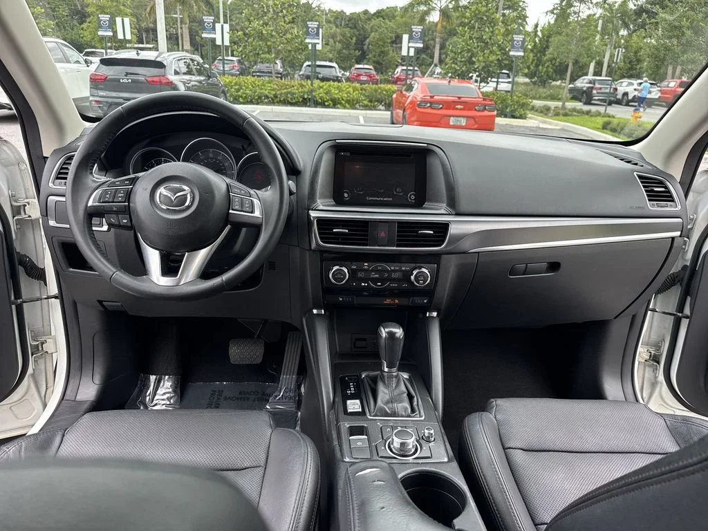 Used 2016 Crystal White Pearl Mica Mazda Grand Touring image 36