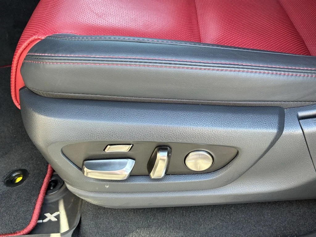Used 2024  Lexus 600 F SPORT image 16