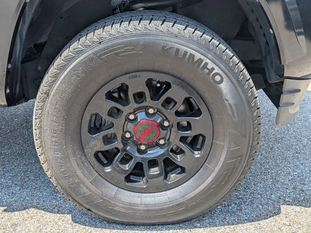 Used 2019 Black Toyota SR5 image 32