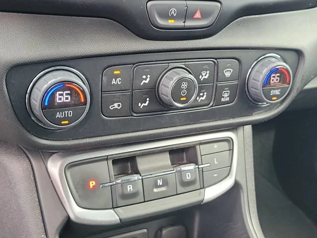 2024 GMC Terrain SLT - Photo 36