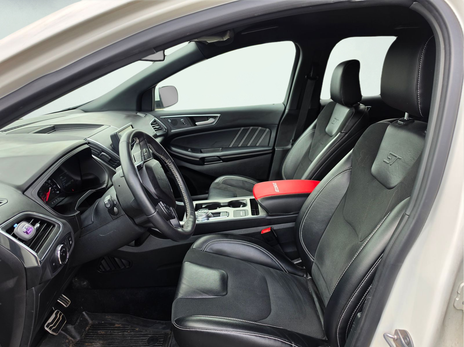 Used 2023 White Metallic Ford ST image 10